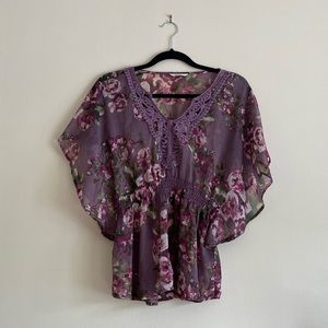 Like New!! Candies Floral Blouse